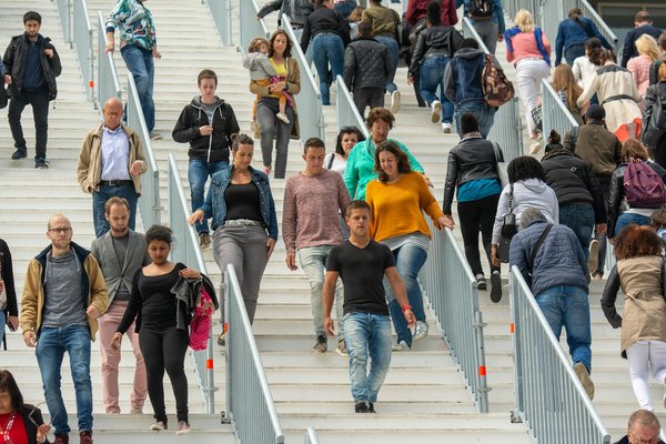 10 robes longues idéales pour briller à un mariage